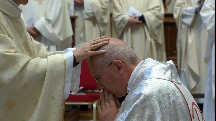 Święcenia biskupie abp. Chmieleckiego 