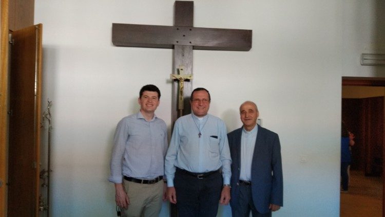 P. Miguel Toful, Servos da Divina Providência