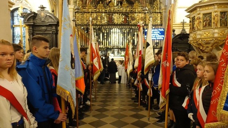 Jasna Góra: pielgrzymka szkół Prymasa Tysiąclecia