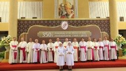 Card. Filoni in Thailandia 3.jpg