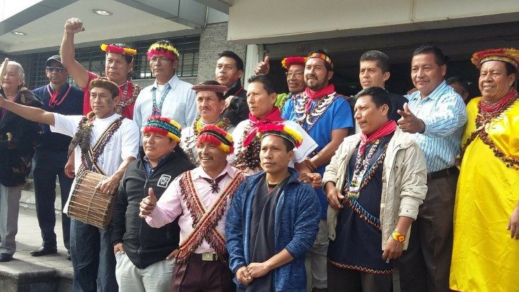 Ամազոնիայի պահպանութեան համար պայքարող մի խումբ առաջամարտիկներ, որոնց իրաւունքները պաշտպանում էր Փաբլոյ Ֆաժարդոն 