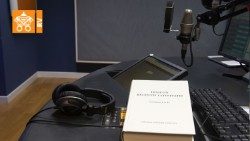 PODCAST GR Latino con LOGO RVaem.jpg