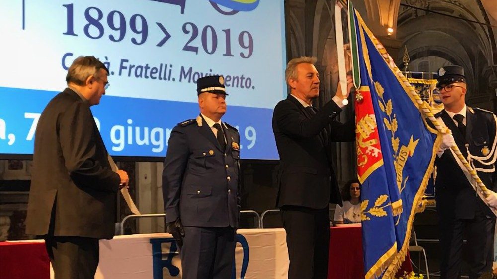 Il conferimento della Croce al merito alla Gendarmeria vaticana