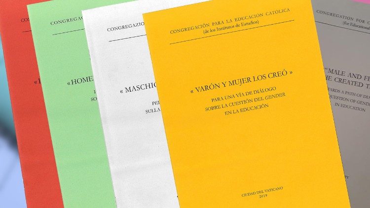 maschio e femmina li creo Giallo.jpg