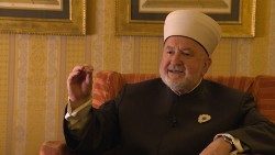 CEM INTERVISTA GRAN MUFTI 13GIU2019.mxf.00_14_19_21.Immagine002.jpg