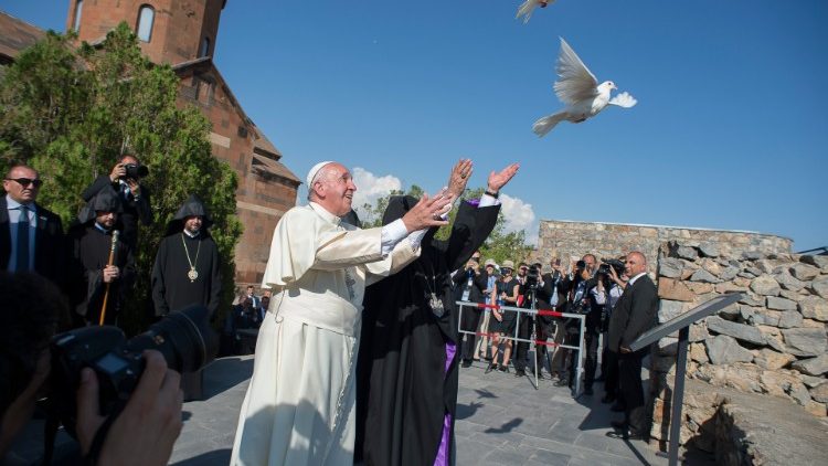 Papa Francisco na visita ao Monasteiro Khor Virap, Armênia, em 26/6/2016