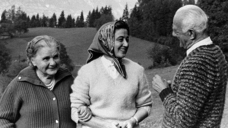 Chiara Lubich con i genitori
