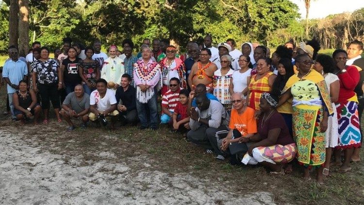 Fedeli della Guyana in Amazzonia