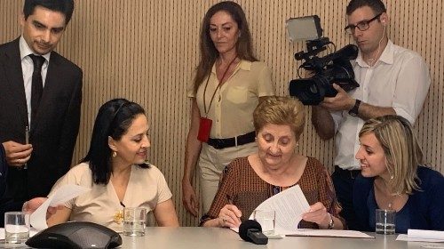 Ecuador y hospital Bambino Gesú firman memorándum en pro de la niñez