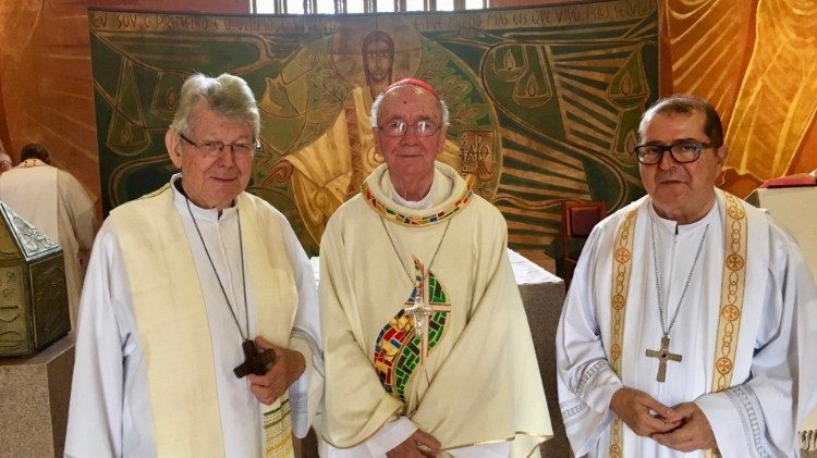 Com o Card. Cláudio Hummes, Presidente da REPAM, e Dom Sérgio Castriani, arcebispo de Manaus (AM)