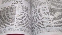 biblia sagrada.jpg