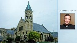 St_Ambrose_Des_Moines e reverendo.jpg