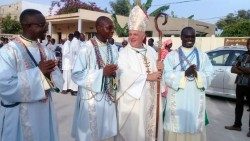 OrdinationDakar270719aem.jpg