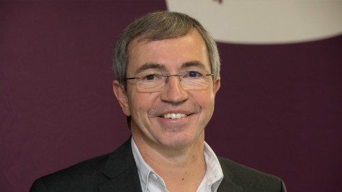 Adveniat-Geschäftsführer: Weihe-Frage ein Reibungspunkt