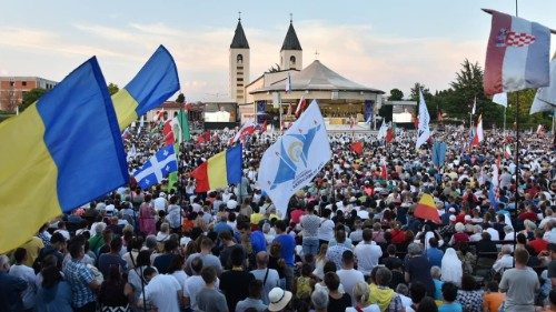 El Papa a jóvenes en Medjugorje: “No tengáis miedo de la voluntad de Dios”