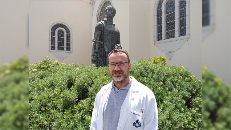 Padre Alberto Mendes