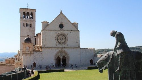 "Economia de Francisco" adiado para novembro