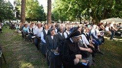 La mesa solenne a Beltinci presieduta da mons Stanislav Zore predica mons Peter Stumpf 95.jpg