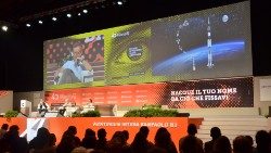 2019.08.26 Rimini Meeting - conferenza.JPG