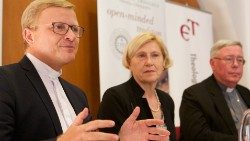 Bratislava ESCT congress_Q2B2306.jpg