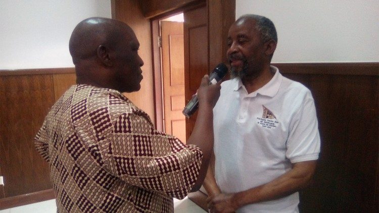 2019.09.04  Mozambico - Joaquim Marcos Mondlane, laico della Paroquia di Santa Ana da Munhuana in Maputo, coordinatore della pastorale del Dizimo nell'Arcidiocesi di Maputo.