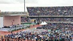 01 Deca Papa Messa ZimpetoAEM.jpg