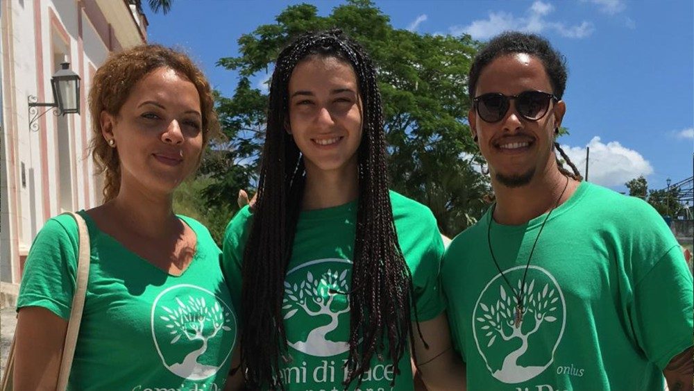 Chiara Bordi, testimonial dell'associazione in Italia e nel mondo, qui a Cuba (Foto ©Semi di Pace)