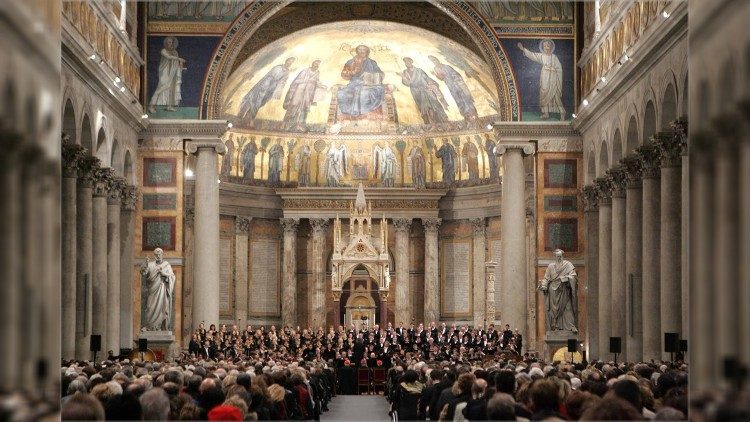 Um concerto na Basílica São Paulo-fora-dos-muros