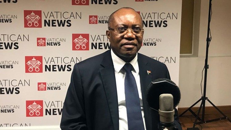 Manuel Domingos Augusto, Ministro das Relações Exteriores de Angola