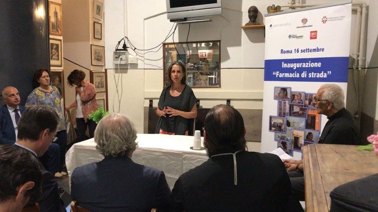 medicina solidale inaugurazione farmacia di strada Lucia ErcoliOKaem.jpg