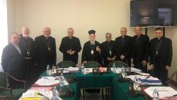 Bartolomeo e cardinali del C6.jpg