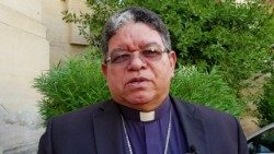 Mons. José Luis Azuaje.jpg