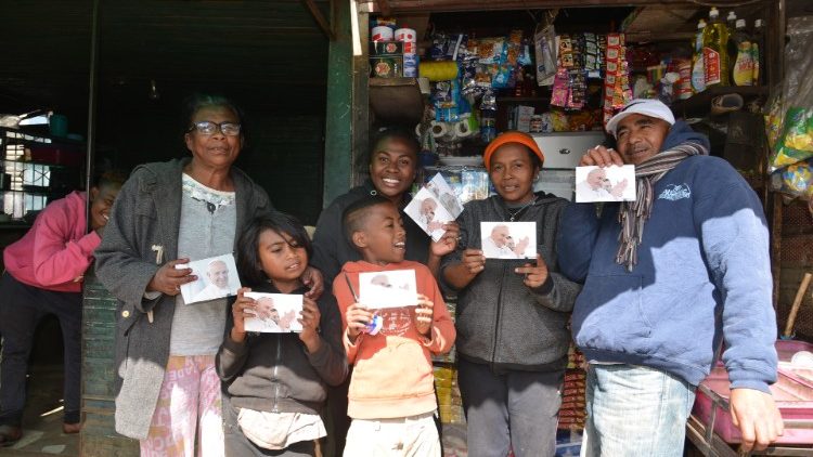 Clientes de la esposa de Nihasina Rakotoarimanana 