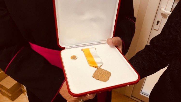 Крыж “Pro Ecclesia et Pontifice”