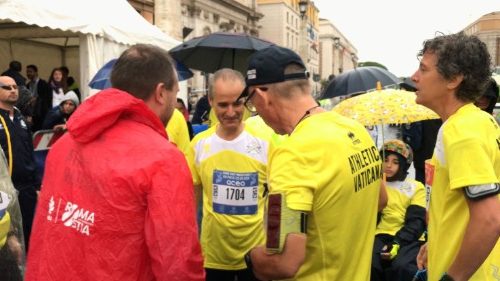 Le Pape salue les coureurs de la Via Pacis