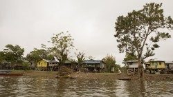 1 repam 0158-TRANSITO LETICIA (CLB)-ISLANDIA (PER).jpg