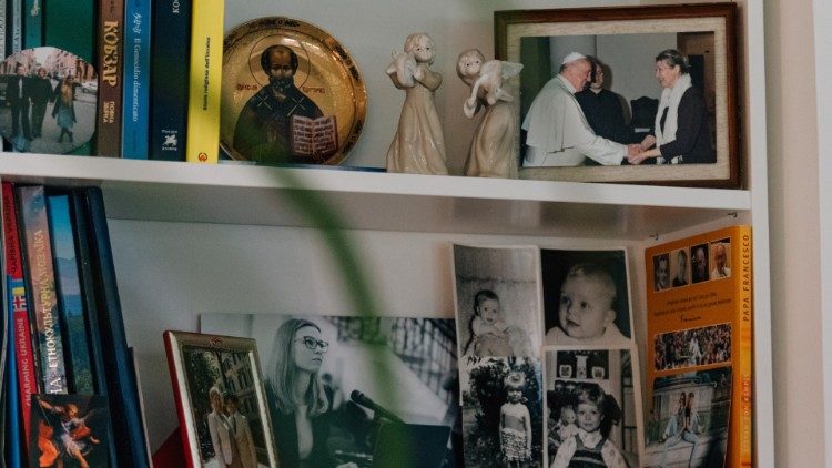 Viktoria's photograph of her meeting Pope Francis