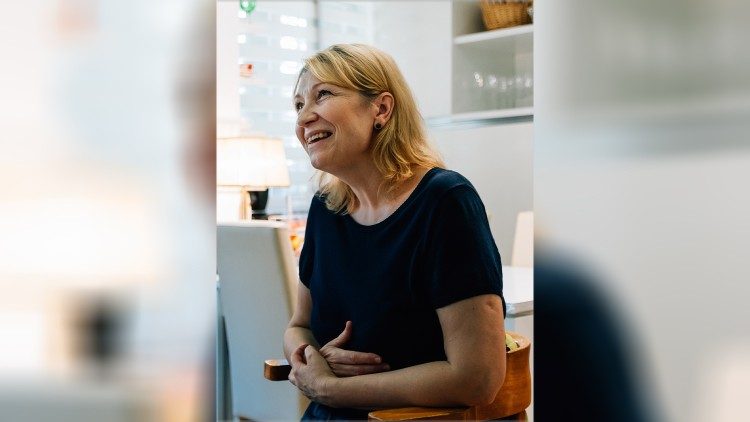 Viktoria in her kitchen at home in Rome