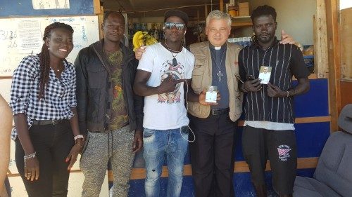 L’Elemosiniere del Papa tra i ghetti del foggiano