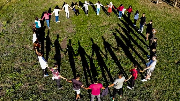 Wśród ogłoszonych dziś dekretów Kongregacji Spraw Kanonizacyjnych aż trzy dotyczą młodych
