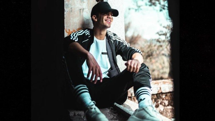 Ґільєрмо Естебан, відомий під псевдонімом Ґрілекс