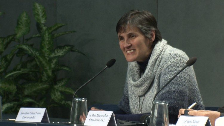 L'intervento di suor Gloria Liniana Franco Echeverri, presidente della Clar