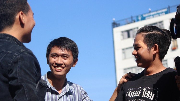 Giovani cattolici in Vietnam