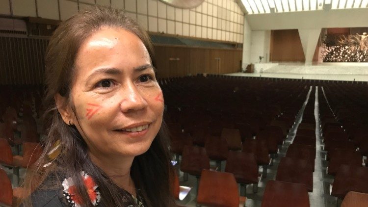 Irmã Laura Vicuña Pereira quando foi auditora no Sínodo