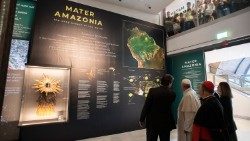 2019.10.18-Papa-Francesco-al-Museo-etnologico-4.jpg