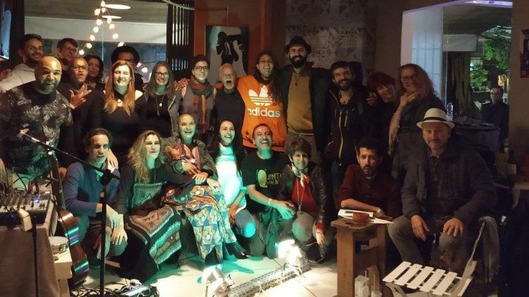 Os participantes do projeto “PalavrAcanção”