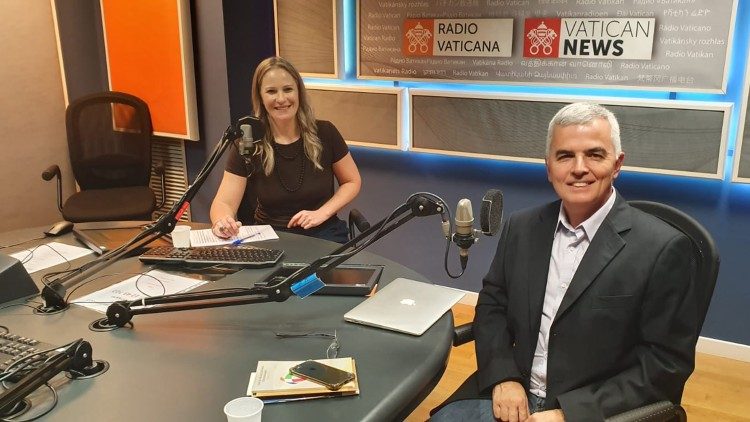 Pe. Maurício durante a live do Vatican News