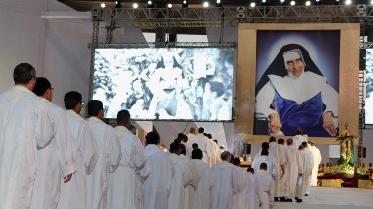 Celebração em hora a Santa Dulce dos Pobres, Salvador, Bahia, 20/10/19  