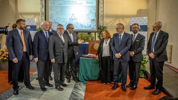 Die Konferenz der Europäischen Rabbiner (CER) zeichnet die Laienbewegung Sant'Egidio und ihren Gründer Andrea Riccardi aus. (Foto: Eli Itkin)
