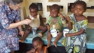 Les soeurs de Saint Joseph de Tarbes en mission dans le Kasaï